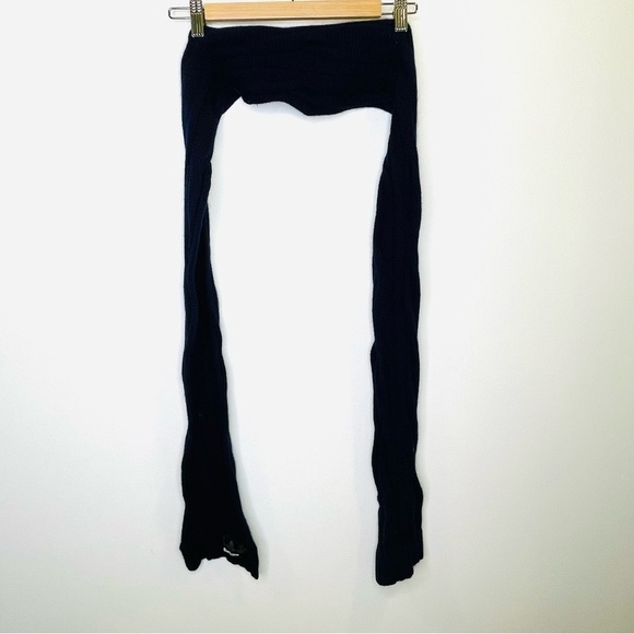 Barbour Blaydon Cable Knit Scarf - Naval Marl - Picture 9 of 11